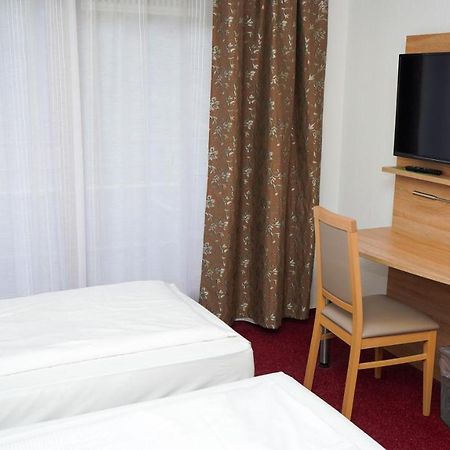 Itm Hotel Deutsches Haus Hamburg Ngoại thất bức ảnh